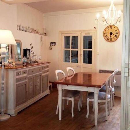 Villa House At The Foot Of The Castle Of Fougères Exterior foto